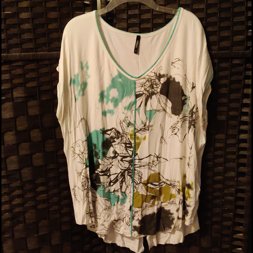 Hi-Lo t-shirt